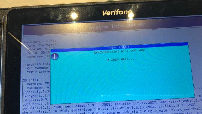 A computer screen with a blue screen

Description automatically generated
